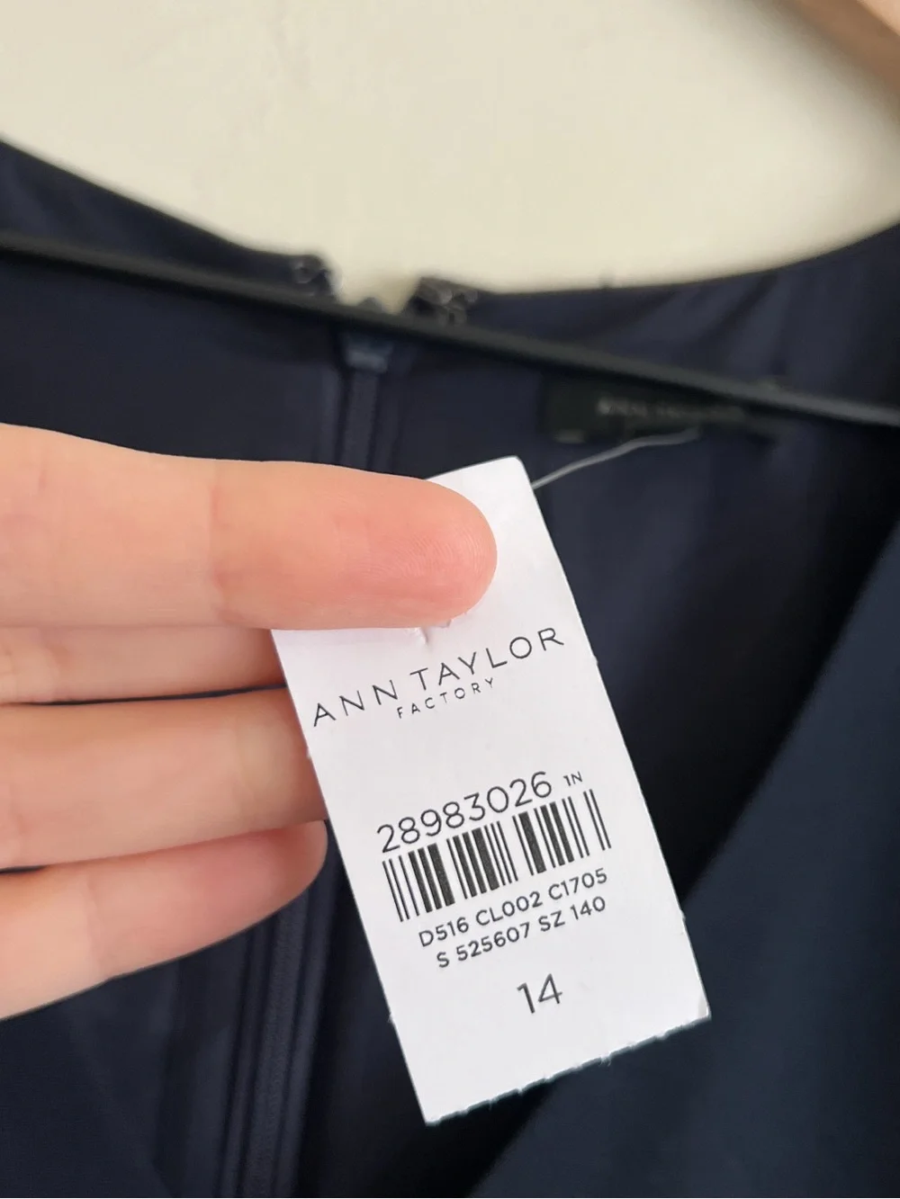 NWT Ann Taylor Navy V-Neck Cap Sleeve Knee Length Sheath Dress